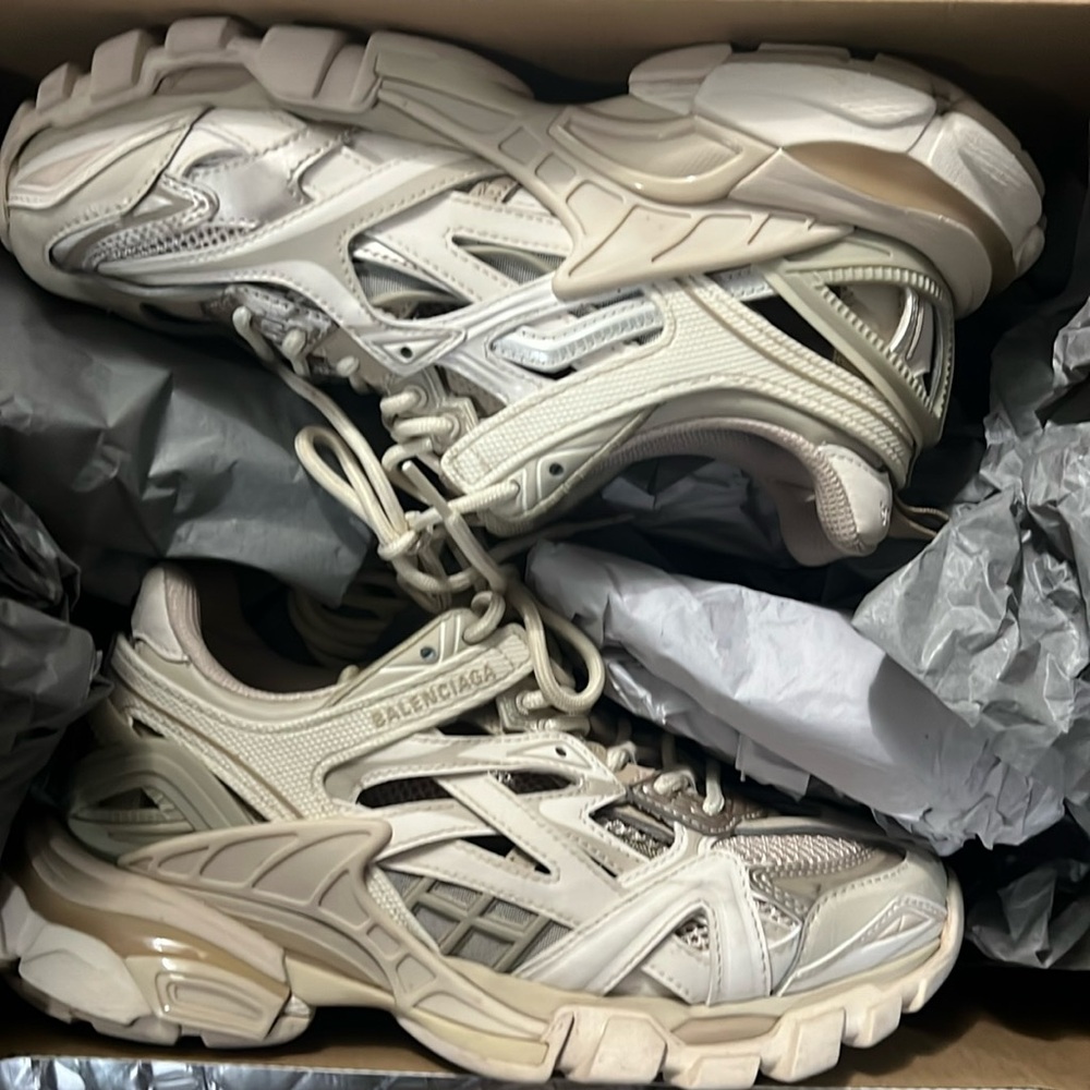Balenciaga nude Track Sneaker